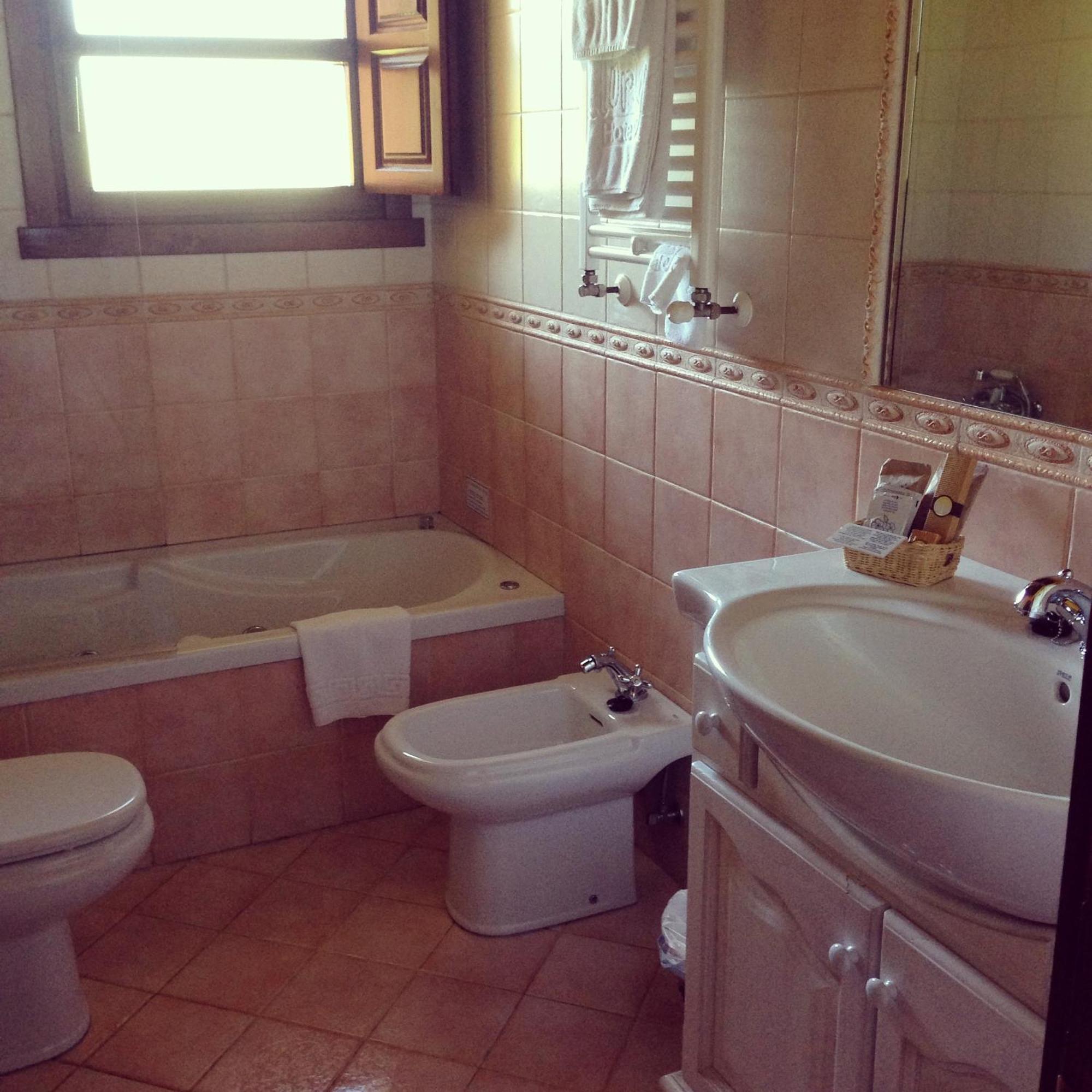 Hotel Rural La Lluriga La Galguera Rom bilde